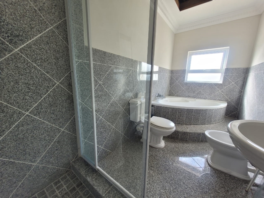 7 Bedroom Property for Sale in Kabeljauws Eastern Cape